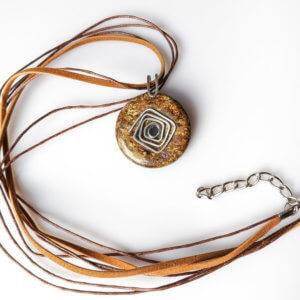 Náhrdelník s přívěskem bronzit * Bronzite pendant necklace