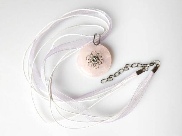 Náhrdelník s přívěskem růženín * Rose Quartz pendant necklace