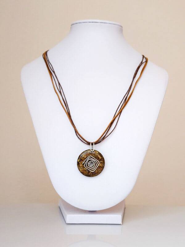 Náhrdelník s přívěskem bronzit * Bronzite pendant necklace