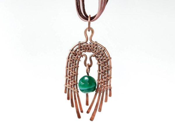 Měděný náhrdelník s achátovým korálkem * Copper necklace with an agate bead