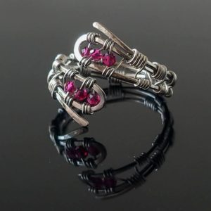 Prsten s rubínem, chirurgická ocel * Ruby ring from surgical steel