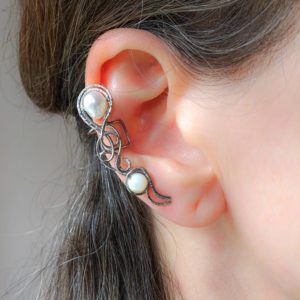 Záušnice říční perla a perleť * Ear cuff with freshwater pearl and nacre bead