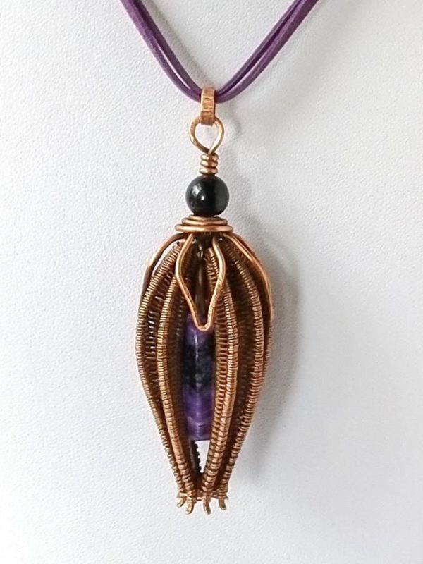 Měděný náhrdelník čaroit a černý turmalín* Copper necklace with Charoite and Black Tourmaline