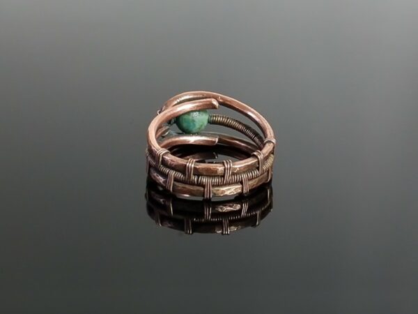 Měděný prsten s tyrkysem africkým * Copper ring with African Turquoise bead
