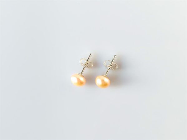 Perlové náušnice lososové barvy, stříbrné zapínáni Ag925 (puzeta) * Beige pearl earrings, silver studs