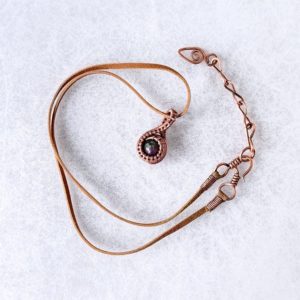 Měděný přívěsek s rubínem v zoisitu * Copper pendant with Ruby Zoisite