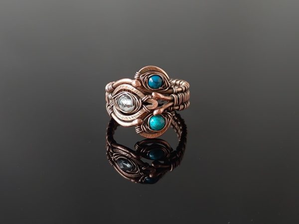 Měděný prsten s chryzokolem a křišťálem * Copper ring with Chrysocolla and Crystal Quartz beads