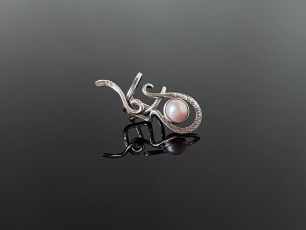 Záušnice s růžovofialovou říční perlou * Ear cuff with pink-purple Freshwater pearl