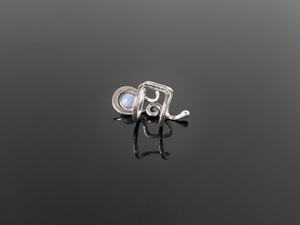 Záušnice s tanzanitovým korálkem * Ear cuff with tanzanite bead